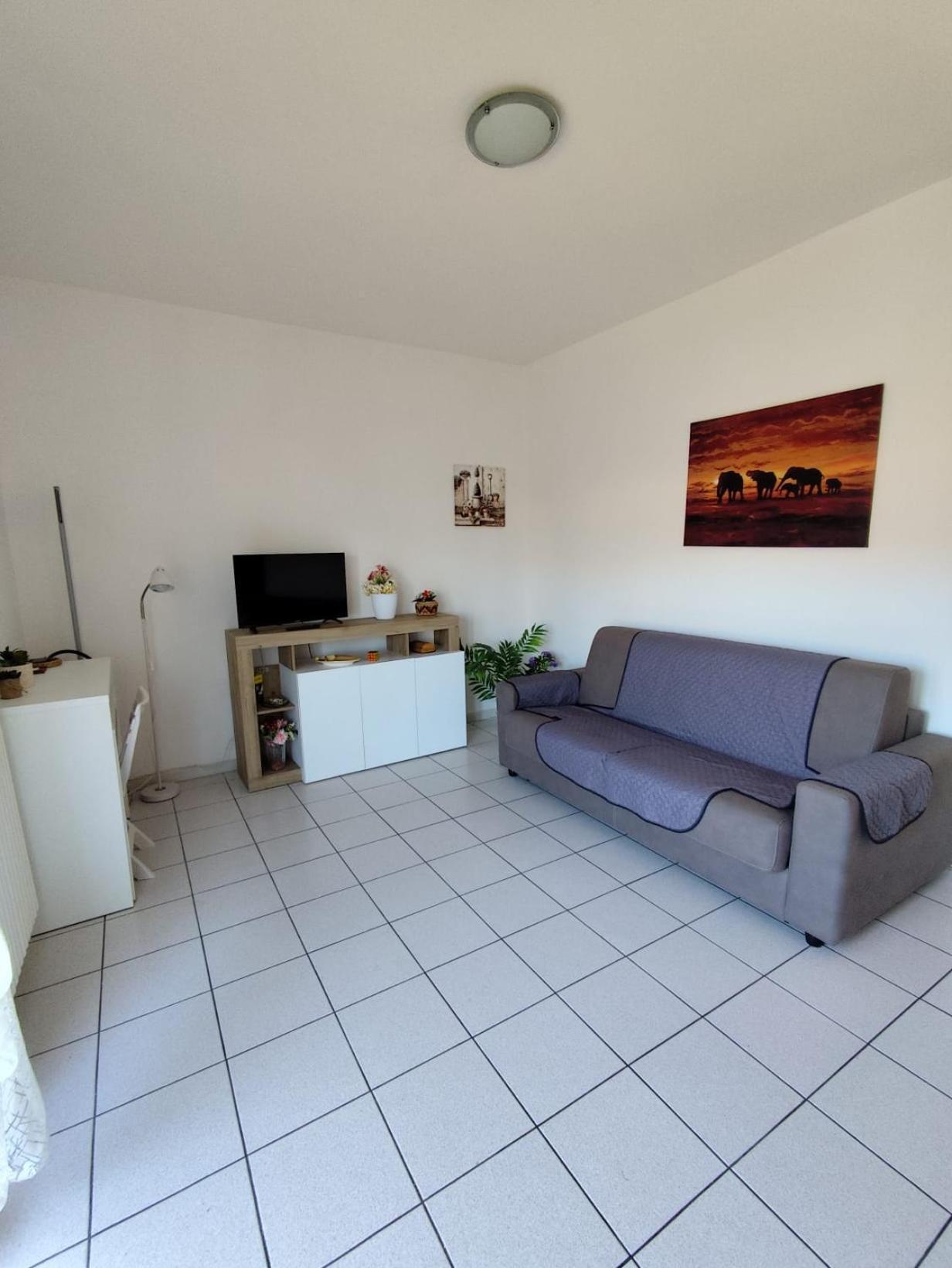 Residenza Tiziana Apartman Luino Kültér fotó